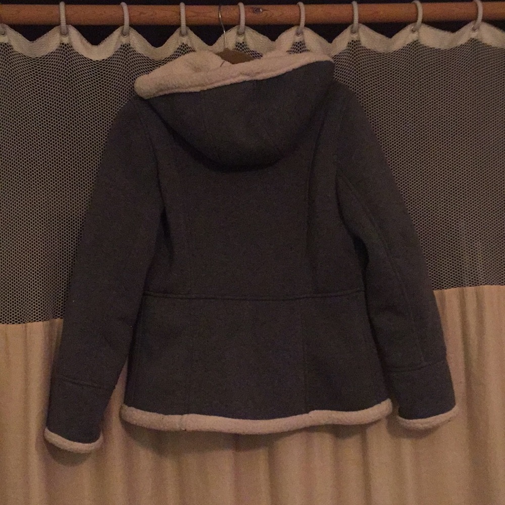Weatherproof - Picture 3 of 7